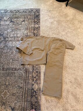 Reformation Casual Sweatshirt & Sweatpants Set - Tan